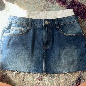 NEVER WORN. Bershka denim skirt with boxer button on top